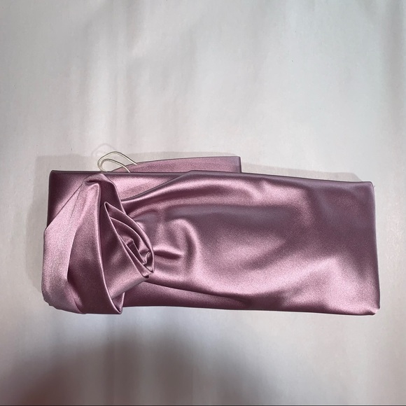 NWOT auth VALENTINO GARAVANI silk zip top CLUTCH rare orchid color BOX/DUST BAG - Picture 5 of 12